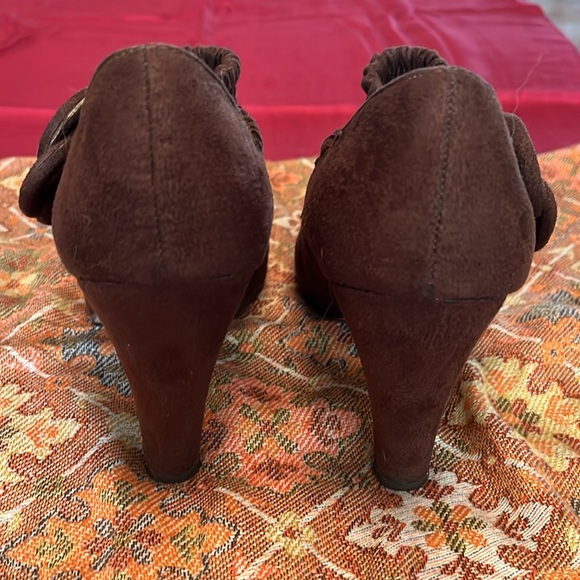 Anne Michelle CHOCOLATE BROWN COQUETTE HEELS - Picture 4 of 5